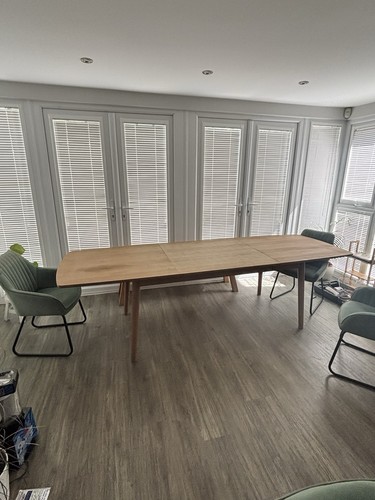 Oak veneer table 268 cm - veneer, x